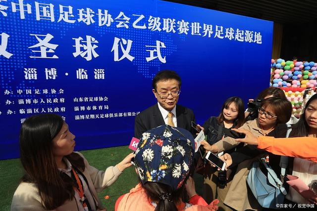 比利时前锋德凯特拉雷谈队伍表现与个人发挥